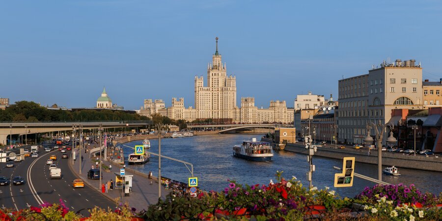 Александр Николаевич Скрябин — русский композитор и пианист, педагог, представитель символизма в музыке.